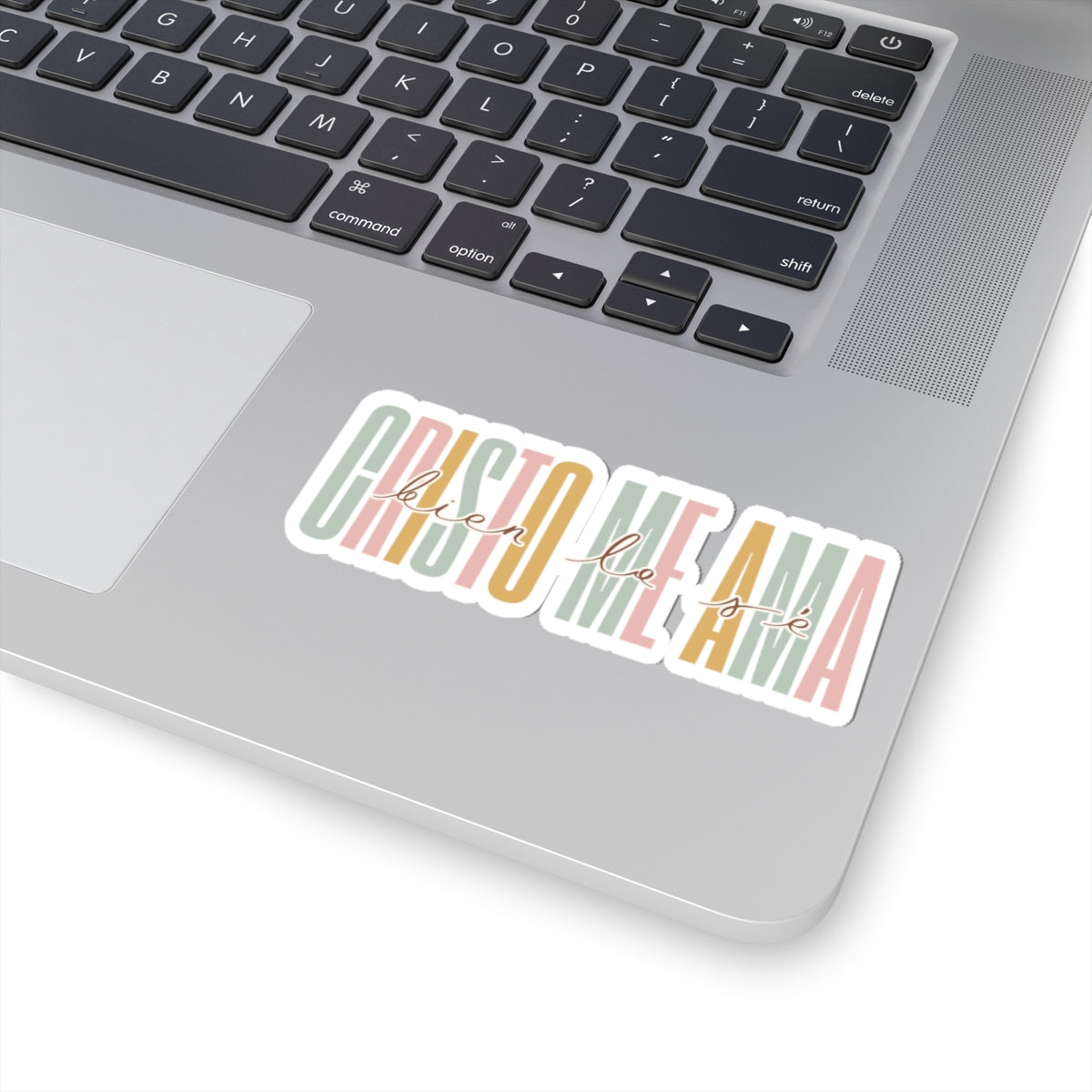"Cristo Me Ama"- Sticker/Pegatina