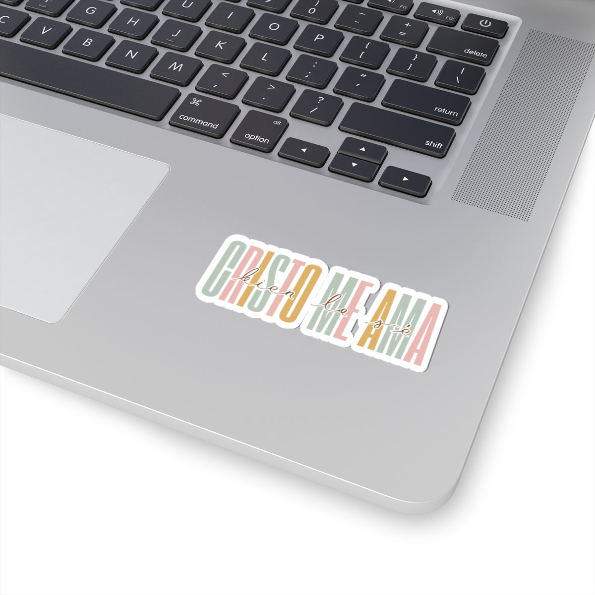 "Cristo Me Ama"- Sticker/Pegatina